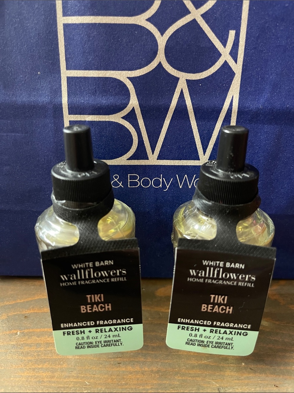 Two White Barn NWT Tiki Beach Refills